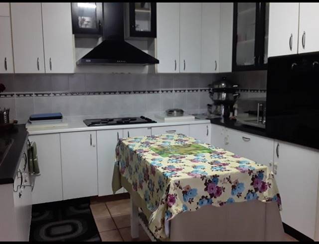 4 BEDROOM HOUSE FOR SALE IN PELHAM